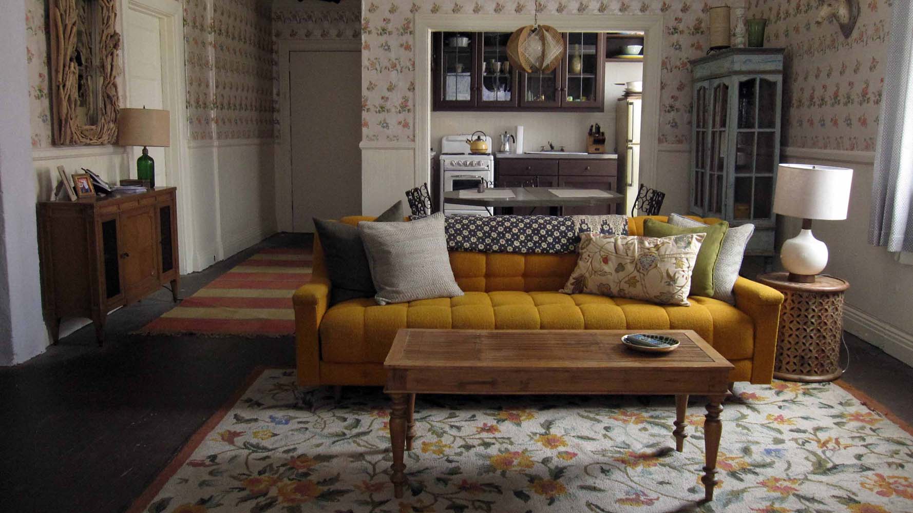 HOLLY'S LIVING ROOM ...location dress